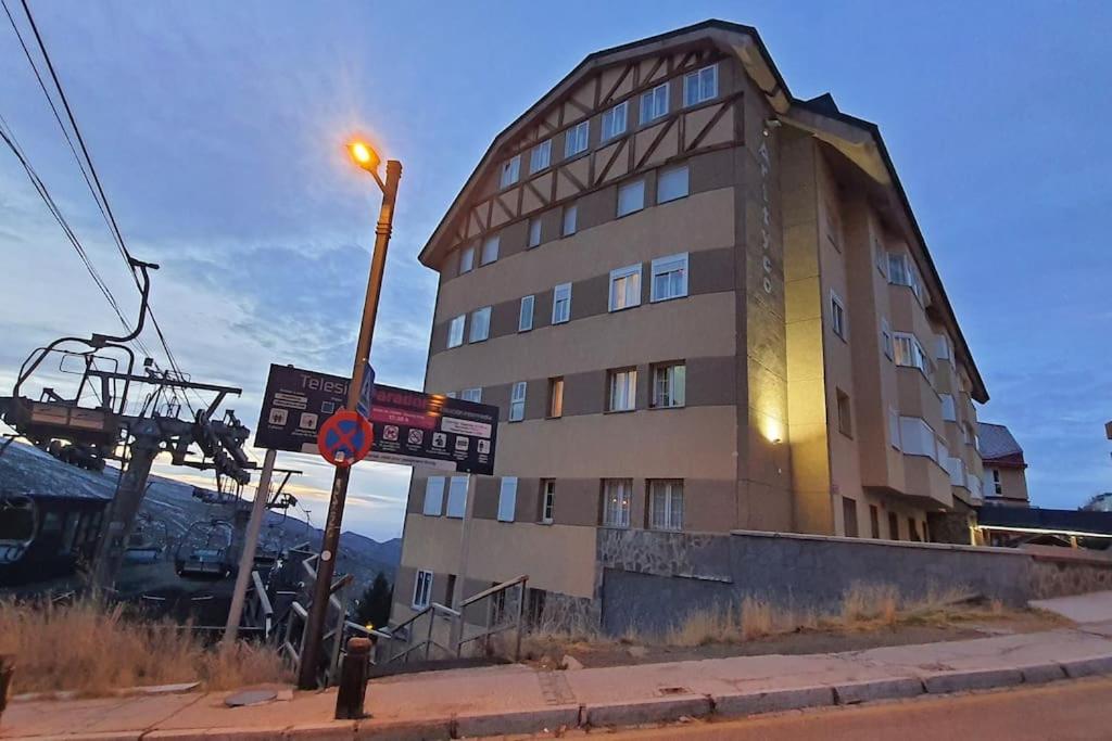 Acogedor Apartamento En Sierra Nevada Con Piscina Acceso Directo A Silla Exteriér fotografie
